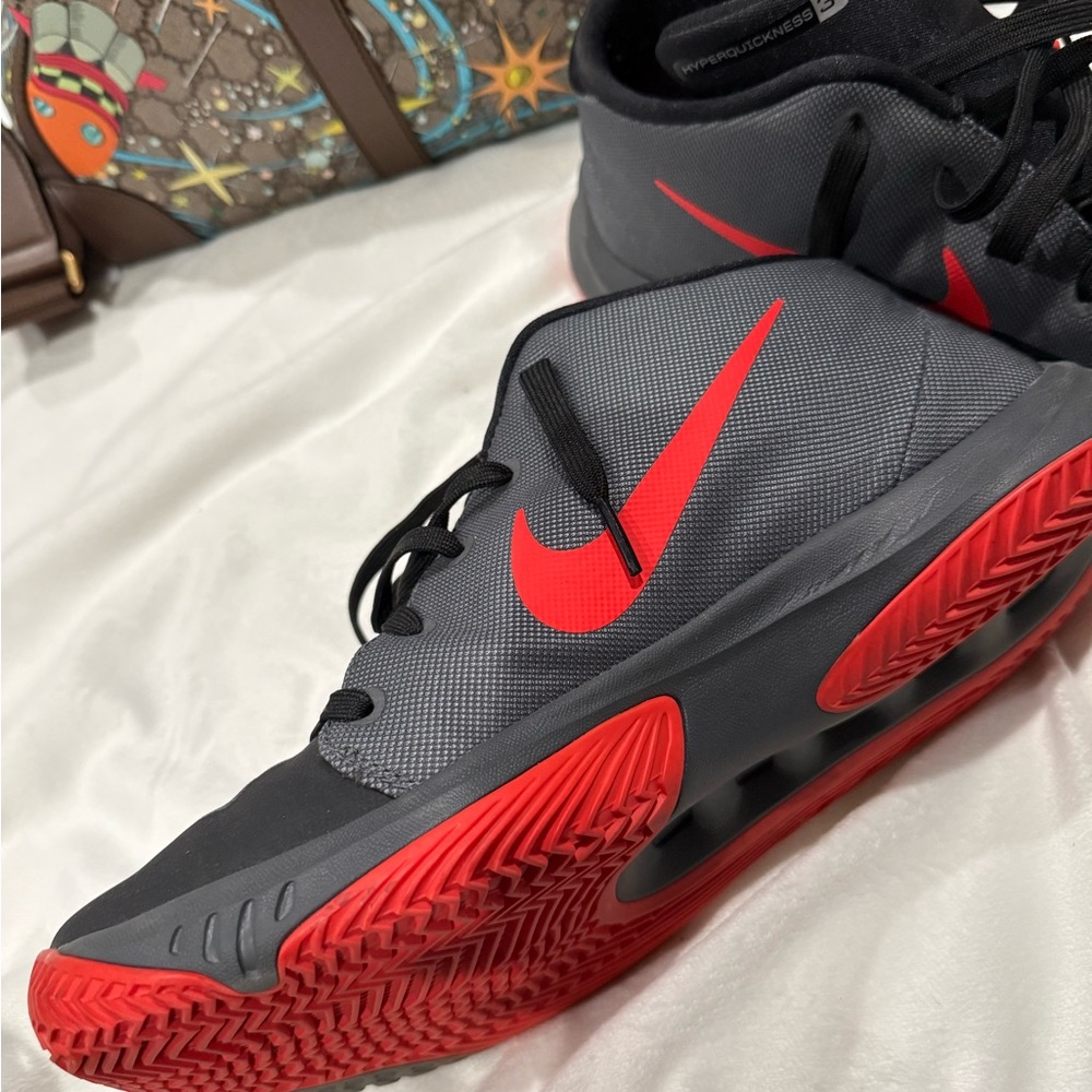 Nike Black and Red Athletic Shoes- MEN - Picture 7 of 7
